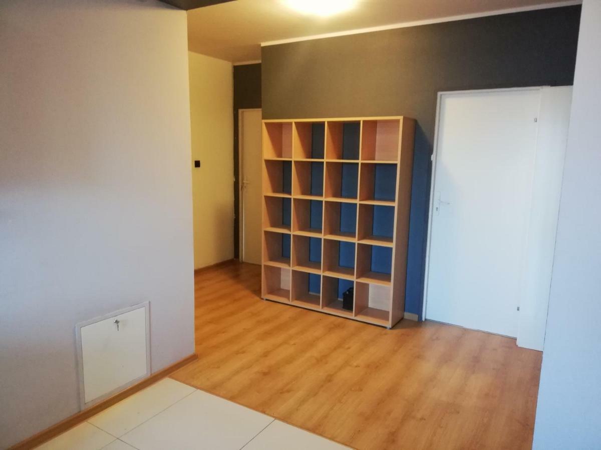 Pokoje Przy Rondzie Lejlighed Częstochowa Eksteriør billede